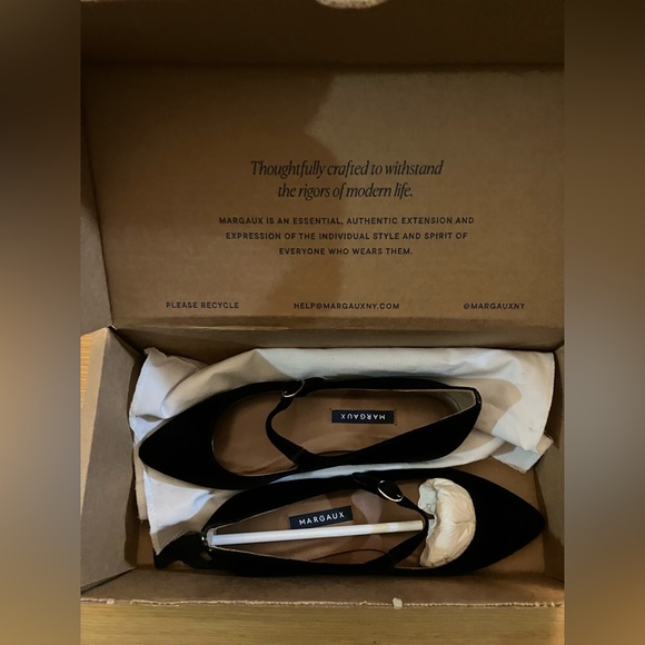 RARE GORGEOUS Margaux Black Velvet Mary Jane Flat NIB Perfect Size 37 7 N Narrow - Picture 9 of 10